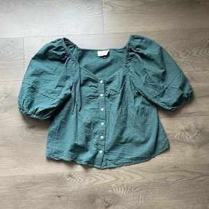 Universal thread puff sleeve blouse